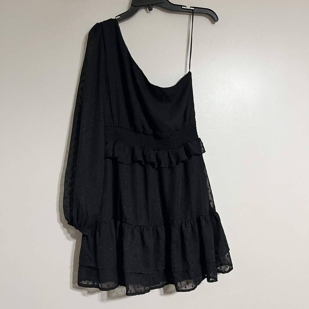 Altar'd State Women's Black Tiered‎ Ruffle One Sleeve Mini Dress Size Large
